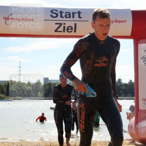 07.09.2025 - 19. Norderstedt Triathlon Luisa Fischer http://msf.ph/oto/8760459 07.09.2025 14:16:04 Schwimmen 444, 479, 1506 meine-sportfotos.de