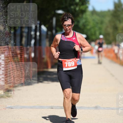 07.09.2025 - 19. Norderstedt Triathlon Michael Strokosch http://msf.ph/oto/8760469 07.09.2025 13:16:02 Laufen 789 meine-sportfotos.de