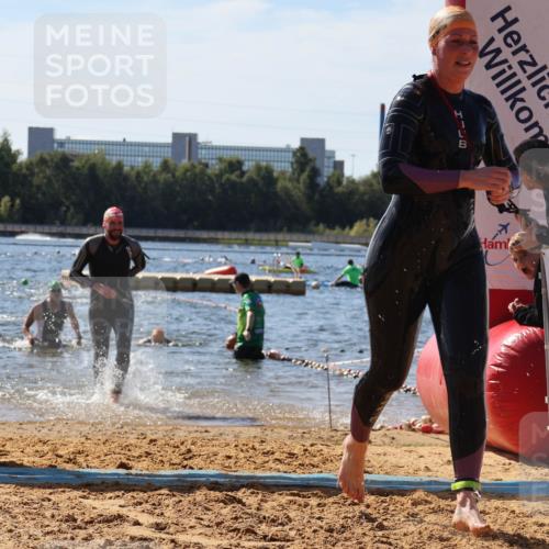 07.09.2025 - 19. Norderstedt Triathlon Luisa Fischer http://msf.ph/oto/8760484 07.09.2025 12:07:01 Schwimmen 283, 288, 1396 meine-sportfotos.de