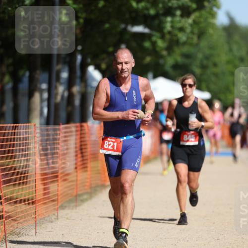 07.09.2025 - 19. Norderstedt Triathlon Michael Strokosch http://msf.ph/oto/8760489 07.09.2025 12:07:12 Laufen 821, 845 meine-sportfotos.de