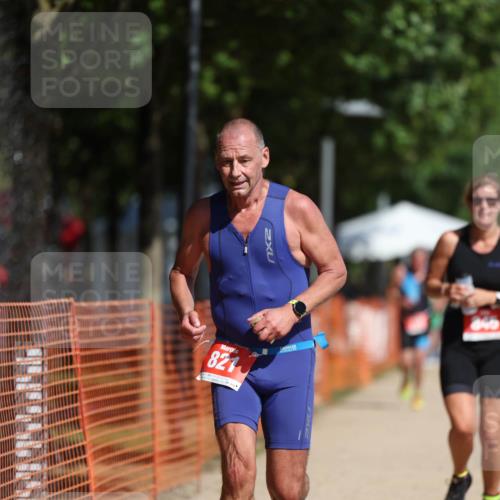 07.09.2025 - 19. Norderstedt Triathlon Michael Strokosch http://msf.ph/oto/8760523 07.09.2025 12:07:13 Laufen 821, 845 meine-sportfotos.de