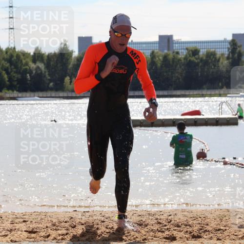 07.09.2025 - 19. Norderstedt Triathlon Luisa Fischer http://msf.ph/oto/8760524 07.09.2025 14:16:15 Schwimmen 444, 479, 1483 meine-sportfotos.de