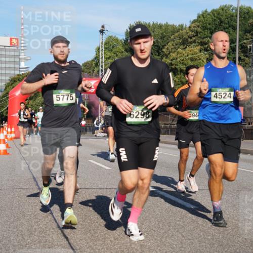 07.09.2025 - BARMER Alsterlauf Yannick Fuchs http://msf.ph/oto/8760528 07.09.2025 09:40:12 Laufen 5775, 6298, 894, 4524 meine-sportfotos.de
