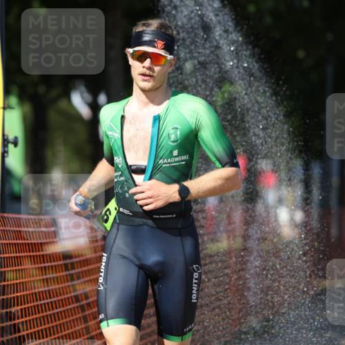 07.09.2025 - 19. Norderstedt Triathlon Michael Strokosch http://msf.ph/oto/8760530 07.09.2025 14:58:34 Laufen 1003, 1016 meine-sportfotos.de