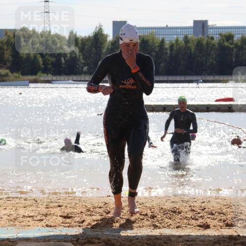 07.09.2025 - 19. Norderstedt Triathlon Luisa Fischer http://msf.ph/oto/8760543 07.09.2025 14:17:16 Schwimmen 473, 1491 meine-sportfotos.de