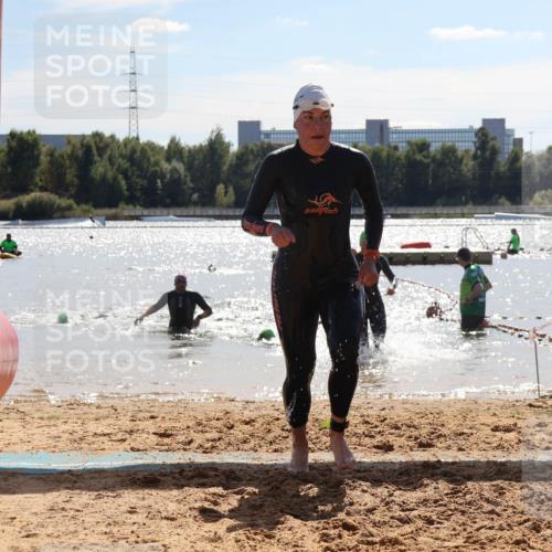 07.09.2025 - 19. Norderstedt Triathlon Luisa Fischer http://msf.ph/oto/8760569 07.09.2025 14:17:17 Schwimmen 473, 1491 meine-sportfotos.de