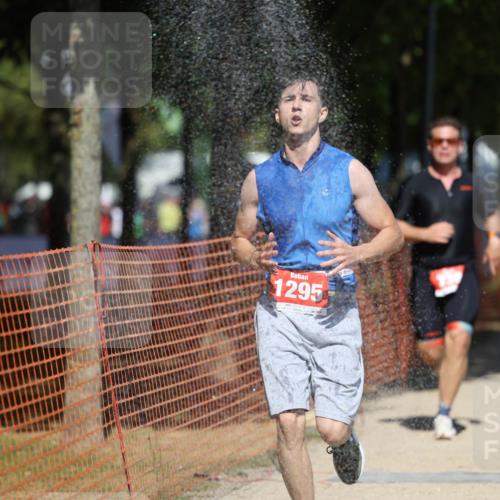 07.09.2025 - 19. Norderstedt Triathlon Michael Strokosch http://msf.ph/oto/8760571 07.09.2025 13:16:13 Laufen 159, 739, 1295 meine-sportfotos.de