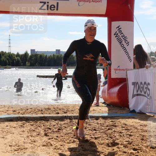 07.09.2025 - 19. Norderstedt Triathlon Luisa Fischer http://msf.ph/oto/8760585 07.09.2025 14:17:18 Schwimmen 473, 1491 meine-sportfotos.de