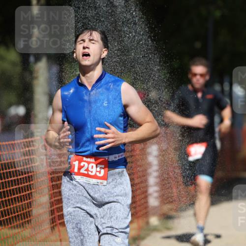 07.09.2025 - 19. Norderstedt Triathlon Michael Strokosch http://msf.ph/oto/8760601 07.09.2025 13:16:13 Laufen 159, 739, 1295 meine-sportfotos.de