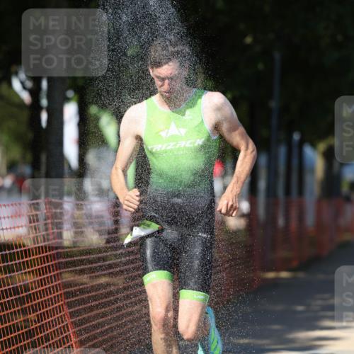 07.09.2025 - 19. Norderstedt Triathlon Michael Strokosch http://msf.ph/oto/8760611 07.09.2025 14:58:38 Laufen 1003 meine-sportfotos.de