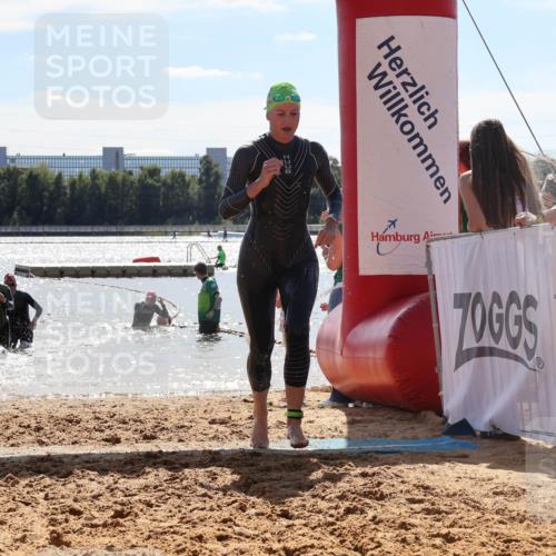 07.09.2025 - 19. Norderstedt Triathlon Luisa Fischer http://msf.ph/oto/8760625 07.09.2025 14:17:22 Schwimmen 447, 473, 1491, 1496 meine-sportfotos.de