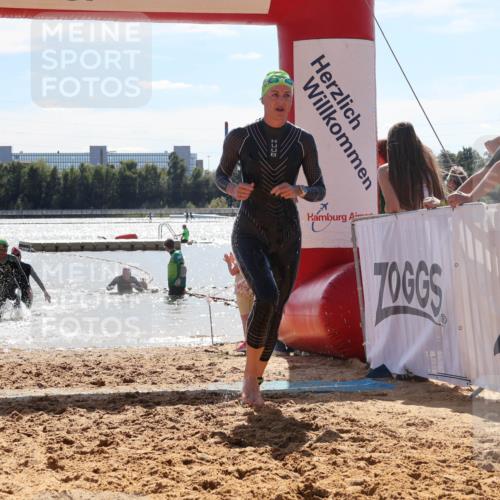 07.09.2025 - 19. Norderstedt Triathlon Luisa Fischer http://msf.ph/oto/8760628 07.09.2025 14:17:22 Schwimmen 447, 473, 1491, 1496 meine-sportfotos.de