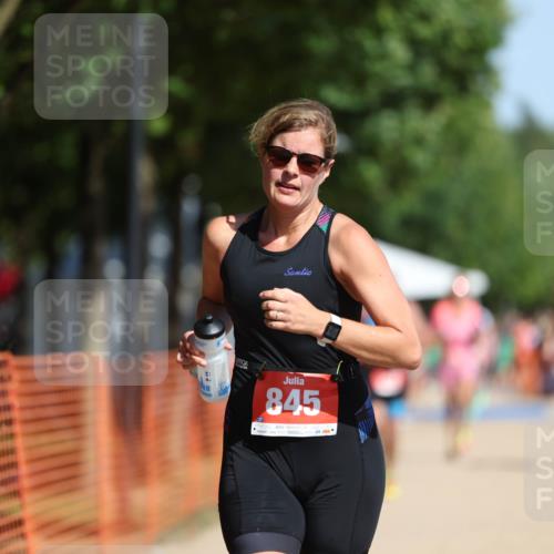07.09.2025 - 19. Norderstedt Triathlon Michael Strokosch http://msf.ph/oto/8760629 07.09.2025 12:07:16 Laufen 821, 845 meine-sportfotos.de