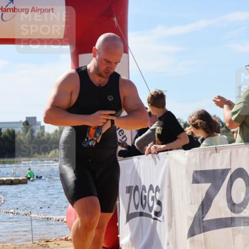 07.09.2025 - 19. Norderstedt Triathlon Luisa Fischer http://msf.ph/oto/8760677 07.09.2025 12:07:15 Schwimmen 188, 288, 308, 783, 814 meine-sportfotos.de