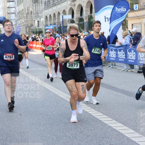 07.09.2025 - BARMER Alsterlauf Strokosch-Dieckow http://msf.ph/oto/8760687 07.09.2025 10:12:52 Ziel 2077, 2080, 2289, 2323, 2550, 2659, 2660, 3012, 3013, 3125, 3161, 3162, 3217, 3257, 3390, 3409, 3487, 3761, 3863, 4220, 4398, 4686, 4950, 5386, 5731, 5803, 5817, 5818, 5974, 5975, 6050, 8002, 8048 meine-sportfotos.de