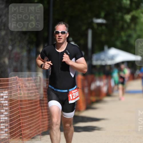 07.09.2025 - 19. Norderstedt Triathlon Michael Strokosch http://msf.ph/oto/8760700 07.09.2025 12:53:36 Laufen 1260, 1280 meine-sportfotos.de