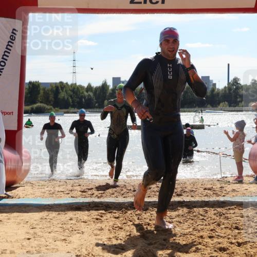 07.09.2025 - 19. Norderstedt Triathlon Luisa Fischer http://msf.ph/oto/8760706 07.09.2025 14:17:27 Schwimmen 440, 441, 446, 447, 455, 473, 1491, 1496 meine-sportfotos.de