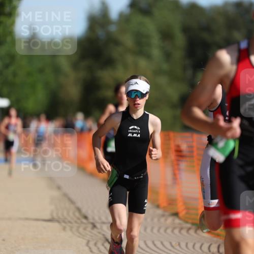 07.09.2025 - 19. Norderstedt Triathlon Michael Strokosch http://msf.ph/oto/8760765 07.09.2025 10:45:29 Laufen 57, 89, 104, 669, 670 meine-sportfotos.de