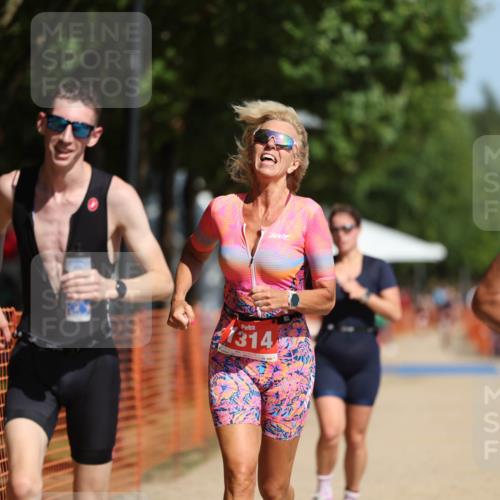 07.09.2025 - 19. Norderstedt Triathlon Michael Strokosch http://msf.ph/oto/8760786 07.09.2025 12:07:25 Laufen 152, 768, 1200, 1314, 1368 meine-sportfotos.de