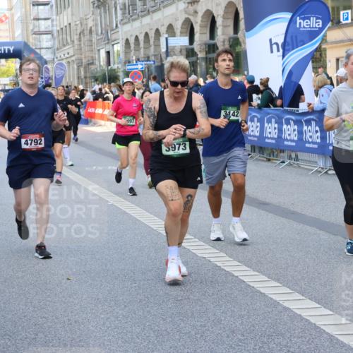 07.09.2025 - BARMER Alsterlauf Strokosch-Dieckow http://msf.ph/oto/8760798 07.09.2025 10:12:52 Ziel 2077, 2080, 2289, 2323, 2550, 2659, 2660, 3012, 3013, 3125, 3161, 3162, 3217, 3257, 3390, 3409, 3487, 3761, 3863, 4220, 4398, 4686, 4950, 5386, 5731, 5803, 5817, 5818, 5974, 5975, 6050, 8002, 8048 meine-sportfotos.de