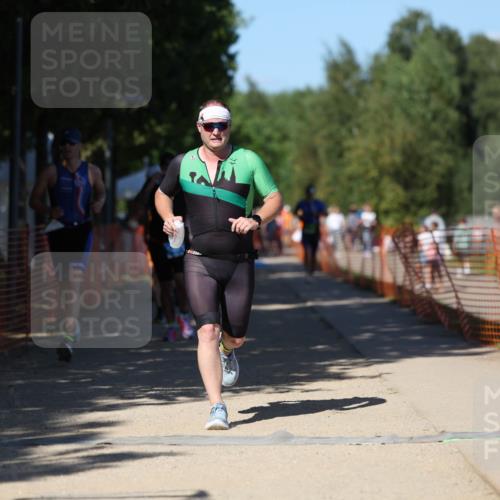 07.09.2025 - 19. Norderstedt Triathlon Michael Strokosch http://msf.ph/oto/8760811 07.09.2025 14:58:52 Laufen 373, 1000, 1011, 1018, 1034, 1042, 1459 meine-sportfotos.de