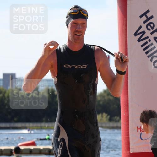 07.09.2025 - 19. Norderstedt Triathlon Luisa Fischer http://msf.ph/oto/8760821 07.09.2025 12:07:45 Schwimmen 205, 236, 1342 meine-sportfotos.de