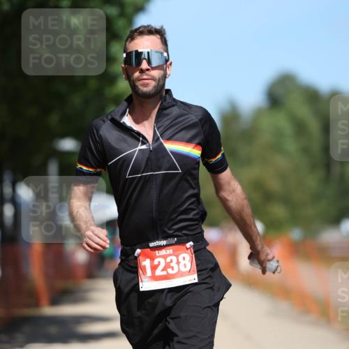 07.09.2025 - 19. Norderstedt Triathlon Michael Strokosch http://msf.ph/oto/8760830 07.09.2025 13:16:31 Laufen 265, 266, 1238 meine-sportfotos.de