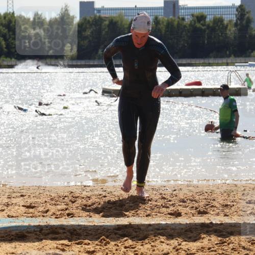 07.09.2025 - 19. Norderstedt Triathlon Luisa Fischer http://msf.ph/oto/8760837 07.09.2025 14:18:01 Schwimmen 1508 meine-sportfotos.de