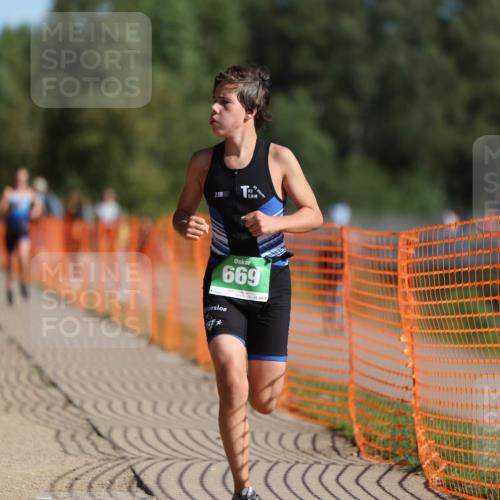 07.09.2025 - 19. Norderstedt Triathlon Michael Strokosch http://msf.ph/oto/8760842 07.09.2025 10:45:32 Laufen 57, 89, 104, 669, 670 meine-sportfotos.de