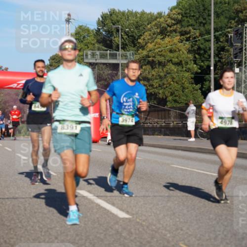 07.09.2025 - BARMER Alsterlauf Yannick Fuchs http://msf.ph/oto/8760844 07.09.2025 09:40:21 Laufen 3974, 4978, 8391 meine-sportfotos.de