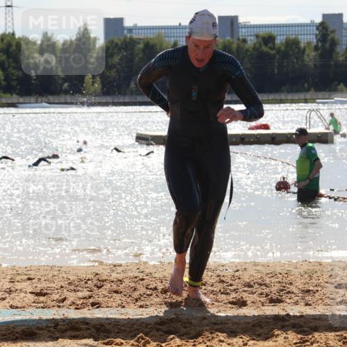 07.09.2025 - 19. Norderstedt Triathlon Luisa Fischer http://msf.ph/oto/8760845 07.09.2025 14:18:01 Schwimmen 1508 meine-sportfotos.de