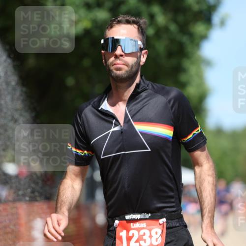 07.09.2025 - 19. Norderstedt Triathlon Michael Strokosch http://msf.ph/oto/8760856 07.09.2025 13:16:31 Laufen 265, 266, 1238 meine-sportfotos.de