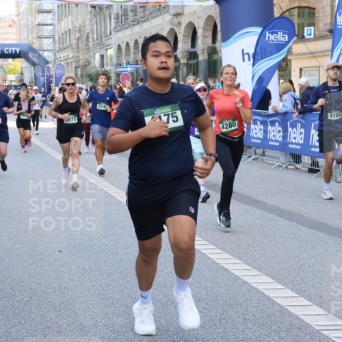 07.09.2025 - BARMER Alsterlauf Strokosch-Dieckow http://msf.ph/oto/8760858 07.09.2025 10:12:49 Ziel 2077, 2080, 2289, 2550, 2560, 2659, 2660, 3012, 3013, 3125, 3161, 3162, 3217, 3257, 3390, 3409, 3761, 4220, 4398, 4686, 4950, 5386, 5731, 5803, 5817, 5818, 5974, 5975, 6050, 8048 meine-sportfotos.de