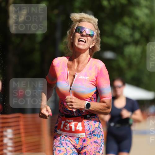 07.09.2025 - 19. Norderstedt Triathlon Michael Strokosch http://msf.ph/oto/8760861 07.09.2025 12:07:26 Laufen 152, 768, 1200, 1314, 1368 meine-sportfotos.de