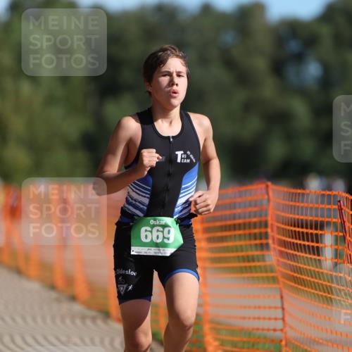 07.09.2025 - 19. Norderstedt Triathlon Michael Strokosch http://msf.ph/oto/8760872 07.09.2025 10:45:33 Laufen 57, 76, 89, 104, 669, 670 meine-sportfotos.de