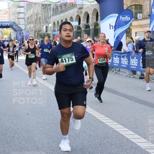 07.09.2025 - BARMER Alsterlauf Strokosch-Dieckow http://msf.ph/oto/8760884 07.09.2025 10:12:49 Ziel 2077, 2080, 2289, 2550, 2560, 2659, 2660, 3012, 3013, 3125, 3161, 3162, 3217, 3257, 3390, 3409, 3761, 4220, 4398, 4686, 4950, 5386, 5731, 5803, 5817, 5818, 5974, 5975, 6050, 8048 meine-sportfotos.de