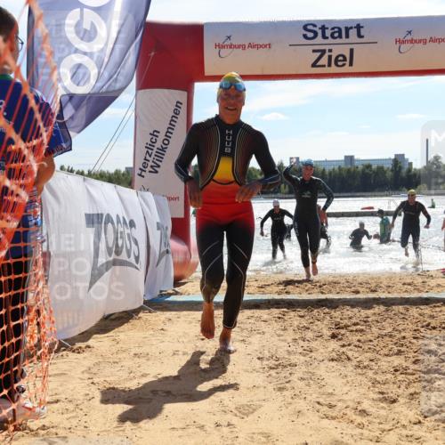 07.09.2025 - 19. Norderstedt Triathlon Luisa Fischer http://msf.ph/oto/8760916 07.09.2025 14:18:30 Schwimmen 442, 480, 1439, 1485, 1497 meine-sportfotos.de