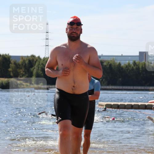 07.09.2025 - 19. Norderstedt Triathlon Luisa Fischer http://msf.ph/oto/8760964 07.09.2025 12:08:17 Schwimmen 157, 274, 309, 700, 786, 820, 1216, 1256 meine-sportfotos.de