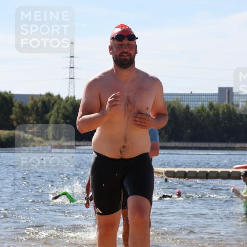 07.09.2025 - 19. Norderstedt Triathlon Luisa Fischer http://msf.ph/oto/8760973 07.09.2025 12:08:18 Schwimmen 157, 274, 309, 700, 786, 820, 1216, 1256 meine-sportfotos.de