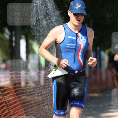 07.09.2025 - 19. Norderstedt Triathlon Michael Strokosch http://msf.ph/oto/8760975 07.09.2025 14:58:56 Laufen 1000, 1011, 1018, 1034, 1039, 1042, 1459, 1462 meine-sportfotos.de