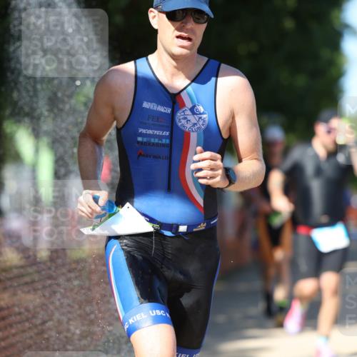 07.09.2025 - 19. Norderstedt Triathlon Michael Strokosch http://msf.ph/oto/8760984 07.09.2025 14:58:56 Laufen 1000, 1011, 1018, 1034, 1039, 1042, 1459, 1462 meine-sportfotos.de