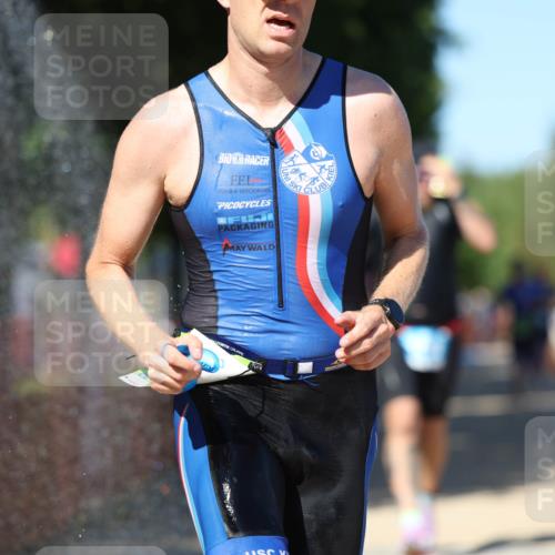 07.09.2025 - 19. Norderstedt Triathlon Michael Strokosch http://msf.ph/oto/8760994 07.09.2025 14:58:56 Laufen 1000, 1011, 1018, 1034, 1039, 1042, 1459, 1462 meine-sportfotos.de