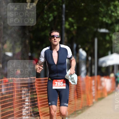 07.09.2025 - 19. Norderstedt Triathlon Michael Strokosch http://msf.ph/oto/8760998 07.09.2025 12:07:31 Laufen 768, 1368 meine-sportfotos.de