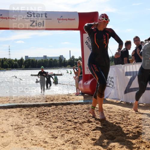 07.09.2025 - 19. Norderstedt Triathlon Luisa Fischer http://msf.ph/oto/8761014 07.09.2025 14:18:39 Schwimmen 438, 442, 465, 480, 1439, 1485, 1497 meine-sportfotos.de