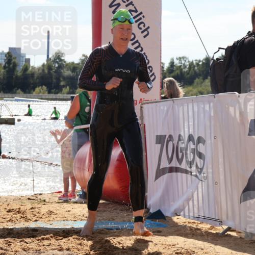 07.09.2025 - 19. Norderstedt Triathlon Luisa Fischer http://msf.ph/oto/8761034 07.09.2025 14:18:42 Schwimmen 438, 442, 465, 480, 1485, 1497 meine-sportfotos.de
