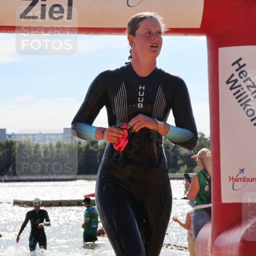 07.09.2025 - 19. Norderstedt Triathlon Luisa Fischer http://msf.ph/oto/8761091 07.09.2025 14:18:53 Schwimmen 465, 477, 1498 meine-sportfotos.de