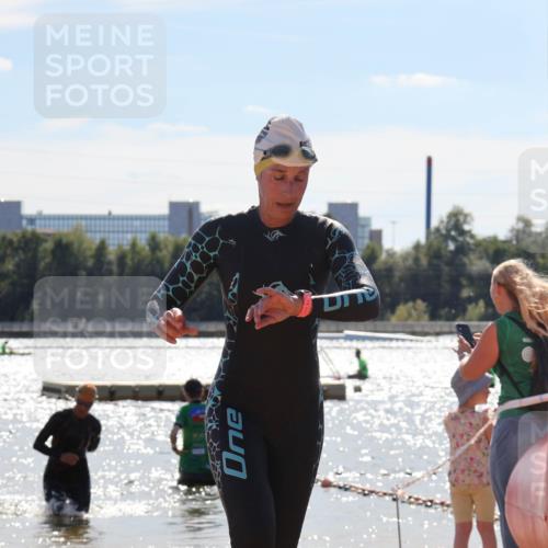 07.09.2025 - 19. Norderstedt Triathlon Luisa Fischer http://msf.ph/oto/8761103 07.09.2025 14:19:00 Schwimmen 477, 1498, 1503 meine-sportfotos.de