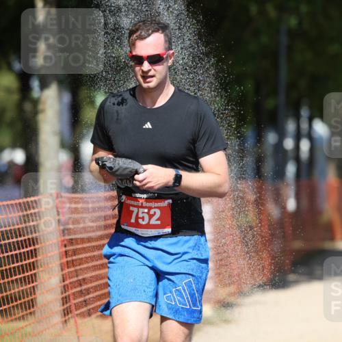 07.09.2025 - 19. Norderstedt Triathlon Michael Strokosch http://msf.ph/oto/8761130 07.09.2025 13:16:50 Laufen 153, 752, 786, 1214, 1261, 1283, 1292 meine-sportfotos.de