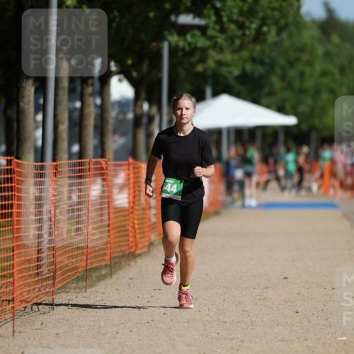 07.09.2025 - 19. Norderstedt Triathlon Michael Strokosch http://msf.ph/oto/8761186 07.09.2025 11:13:16 Laufen 644 meine-sportfotos.de