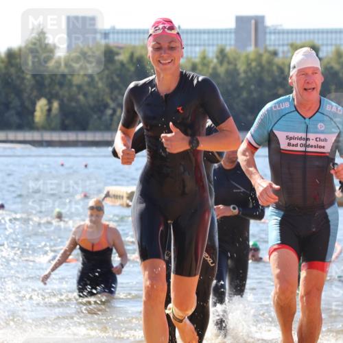 07.09.2025 - 19. Norderstedt Triathlon Luisa Fischer http://msf.ph/oto/8761207 07.09.2025 12:08:41 Schwimmen 141, 220, 249, 301, 825, 1293, 1297 meine-sportfotos.de